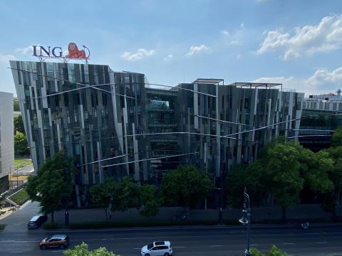 Az ING Bank irodája Budapest egyik meghatározó kortárs építészeti alkotása. Erick van Egeraat holland építész tervezte a bank megbízásából, 2004-ben adták át.