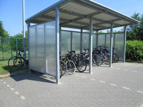 Bicikli tároló